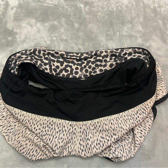 Lululemon Run: Speed Short *4-way Stretch Dottie Dash Grain Black 28764 - Picture 10 of 14